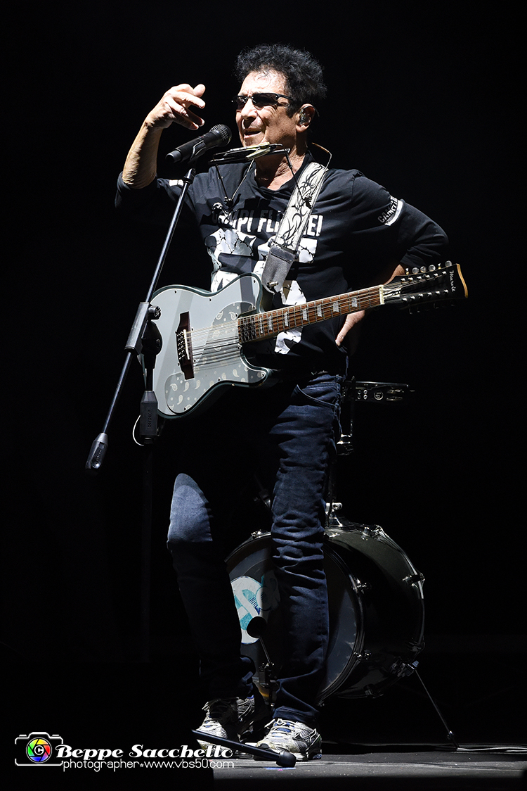 VBS_3998 - Concerto Edoardo Bennato - Peter Pan Rock 'n' Roll Tour.jpg
